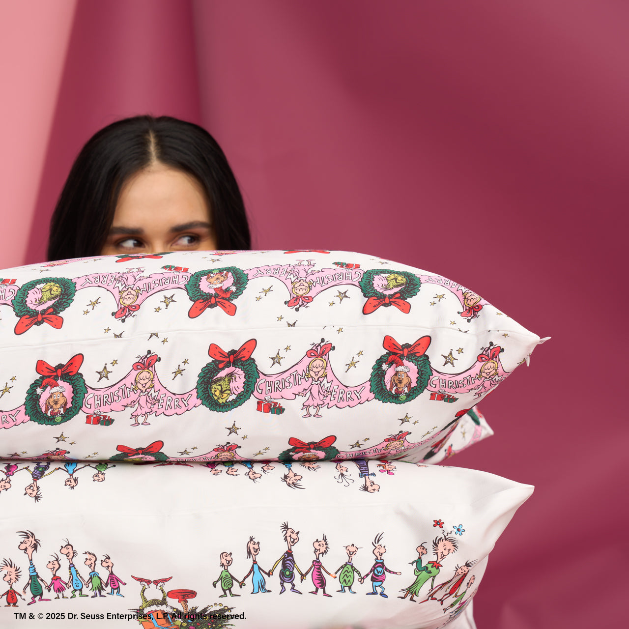 The Grinch x Kitsch Satin Pillowcase in Cindy Lou Who - Image 3